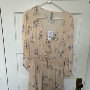 Short summer Dress-Brand New with Tags. Never worn-Junior Large